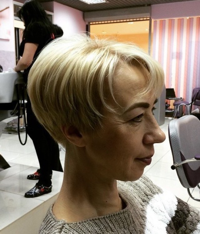   Vintage Wedge Hair Looks You Must Try