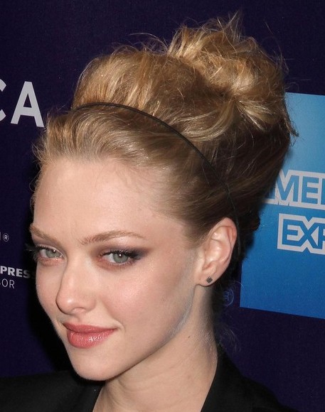 Amanda Seyfried Classic Beehive Hairdo
