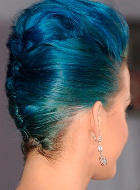 Glamorous Blue Twist