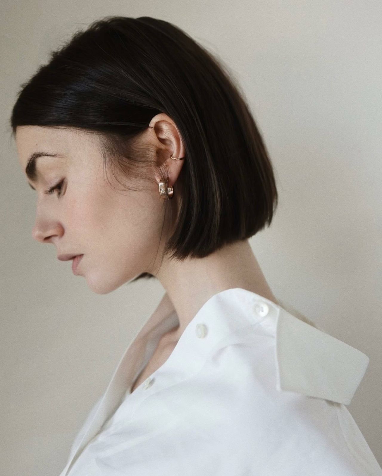 Lily Collins short bob haircut