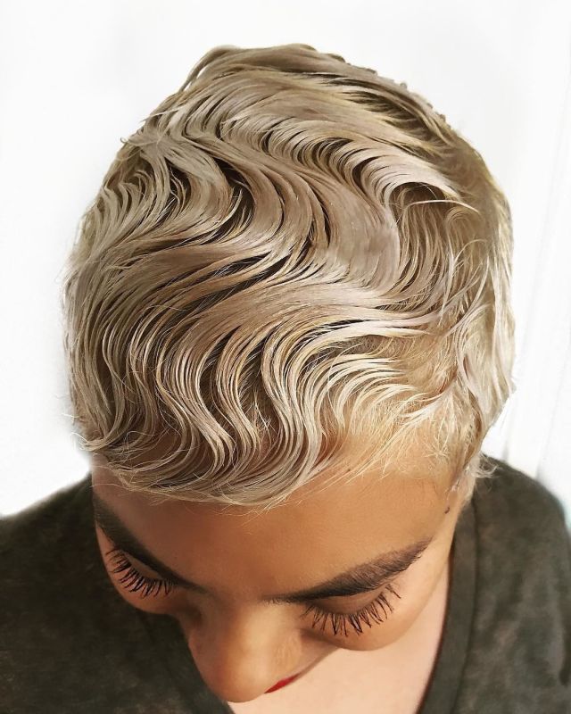 Short Vintage Finger Waves